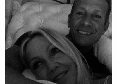 Is Heather Locklear Engaged Or Married To High School Sweetheart Chris Heisser — Check Out The Ring! - celebrityinsider.org - Los Angeles