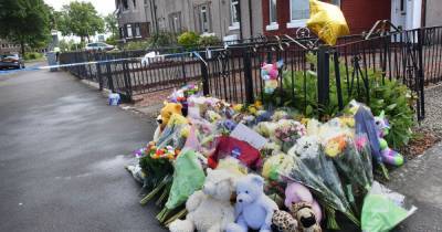 Touching memorial created for 'little angels' killed in horror Paisley flat fire - www.dailyrecord.co.uk