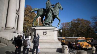 Museum to remove Roosevelt statue decried as white supremacy - abcnews.go.com - New York - USA