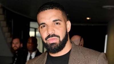 Drake Shares New Photo of Son Adonis, Tributes to Other Celebs on Father's Day - www.etonline.com - France