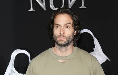 ‘Workaholics’ episode featuring Chris D’Elia as a predator pulled from streaming platforms - www.nme.com