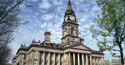 Bolton Town Hall will turn red, white and blue all week ahead of Armed Forces Day - www.manchestereveningnews.co.uk - county Hall