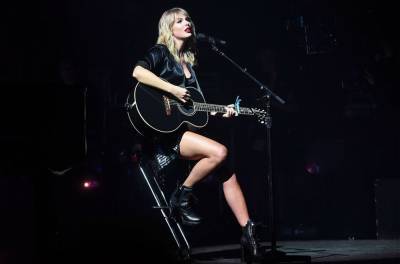 Watch Taylor Swift Perform 'Cornelia Street' Live in Paris - www.billboard.com - Paris