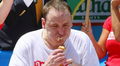 Hot Dog Eating Champ Joey Chestnut Reveals How Many He Can Eat! - www.justjared.com