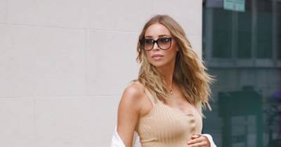 Lauren Pope flaunts her blossoming baby bump as she reveals she's 35 weeks pregnant - www.ok.co.uk