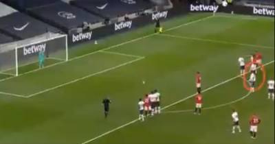 Manchester United fan notices what Tottenham player did before Bruno Fernandes penalty - www.manchestereveningnews.co.uk - Manchester