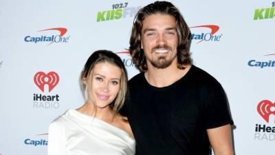 Dean Unglert and Caelynn Miller-Keyes on Whether They're Really Married - www.etonline.com