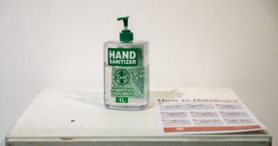 Why you should never leave hand sanitiser in your car - www.manchestereveningnews.co.uk