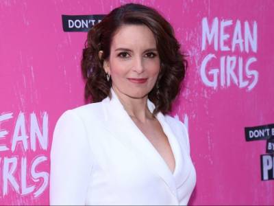 Tina Fey asks NBC bosses to pull offensive '30 Rock' episodes - canoe.com