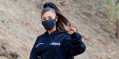 Ariana Grande Got All Glammed Up to Go on a Quarantine Hike in Sweats - www.elle.com - Los Angeles - Los Angeles