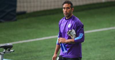 Claudio Bravo reacts to Arsenal and Celtic transfer talk as Man City career approaches end - www.manchestereveningnews.co.uk - Manchester - Chile
