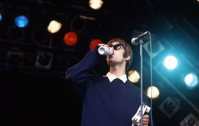 The full story of Oasis’ brink-of-greatness 1994 Glastonbury set - www.nme.com