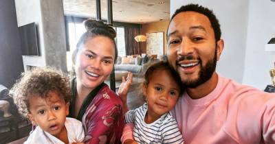 How John Legend and His Kids Are Helping Chrissy Teigen Recover From Her Breast Implant Removal Surgery - www.usmagazine.com