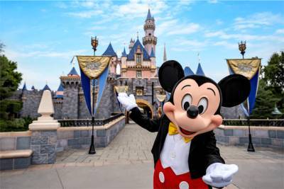 Disneyland Delays Theme Park, Resort Reopening - thewrap.com - city Downtown - Hong Kong - city Shanghai