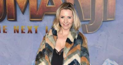 Beverley Mitchell can't have contractions when she gives birth - www.msn.com
