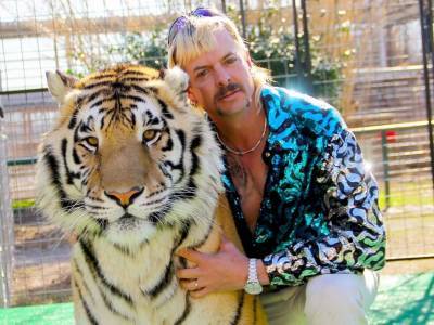 'Tiger King' star Joe Exotic released from solitary confinement following COVID-19 fears - canoe.com