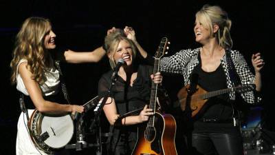 Country group Dixie Chicks changes name to The Chicks - www.foxnews.com - state Maine