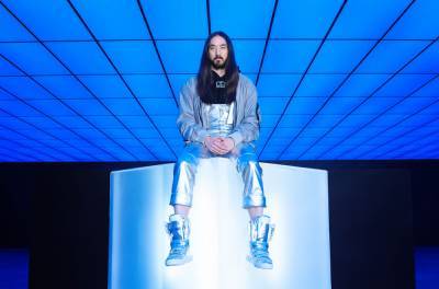 Still Mixing It Up While Clubs Are Closed: Steve Aoki, Armin van Buuren, Kygo & More Stay-at-Home DJ Picks - www.billboard.com - Jersey - Seattle - Boston