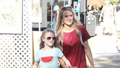 Leah Messer - Leah Messer’s Daughter Aleeah Grace Looks ‘So Much’ Like Her ‘Twin’ In New Vacation Pics - hollywoodlife.com