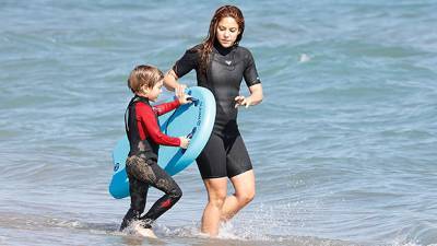 Shakira, 43, Kisses Plays With Her 2 Sons, 7 5, On Boogie Board In Ocean – Pics - hollywoodlife.com - Spain - Colombia - county Ocean