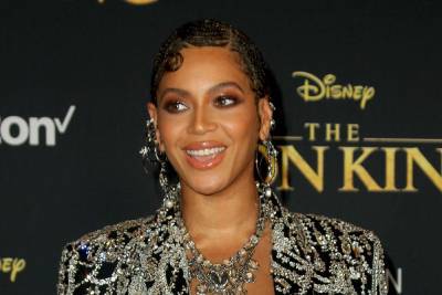 Beyonce lands BET Humanitarian Award - www.hollywood.com - Texas