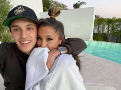 Ariana Grande Goes Instagram Official With Boyfriend Dalton Gomez To Celebrate Her 27th Birthday - etcanada.com - Los Angeles - Kentucky