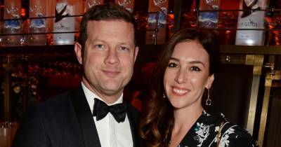 Dermot O’Leary announces birth of first child with wife Dee Koppang - www.ok.co.uk