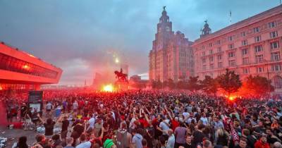 Liver Building on fire and reports of 'stabbing' as crowds gather in Liverpool to celebrate title win - www.manchestereveningnews.co.uk - city Liverpool