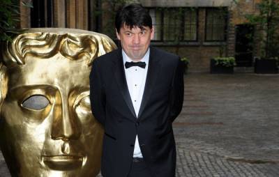 ‘Father Ted’ and ‘The IT Crowd’ creator Graham Linehan permanently banned from Twitter - www.nme.com