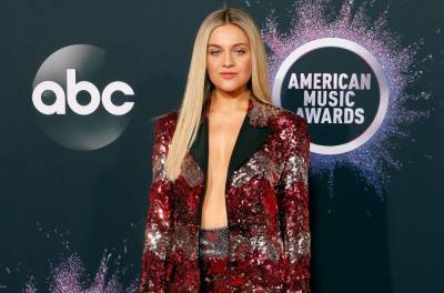 Kelsea Ballerini Calls Out 'Selfish' Chase Rice for Putting Fans' 'Health at Risk' With Live Show - www.billboard.com - Tennessee