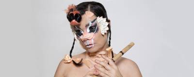 Björk announces live shows in Iceland - completemusicupdate.com - Iceland