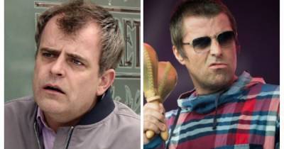 Simon Gregson ends 'feud' with Liam Gallagher by offering to take him for a pint - www.manchestereveningnews.co.uk