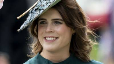 prince Andrew - Sarah - Fergie - Princess Eugenie - Princess Eugenie Shares Photo of Her Back Scar to Encourage Others to Be ‘Proud’ of Their Blemishes - etonline.com
