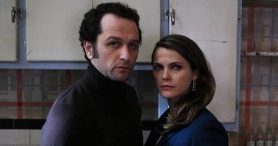 Keri Russell - Matthew Rhys - Matthew Rhys shares how 'The Americans' couple would be holding up in quarantine, reveals how he and partner Keri Russell are dealing with homeschooling their kids - wonderwall.com - USA - city Moscow