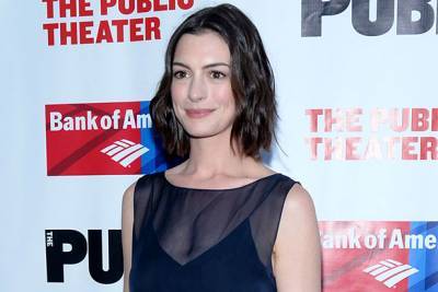 Anne Hathaway Says Christopher Nolan Bans Chairs on Set: ‘If They’re Sitting, They’re Not Working’ - thewrap.com