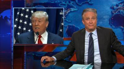 Jon Stewart Slams Donald Trump After He Re-Tweets ‘White Power’ Clip! - celebrityinsider.org