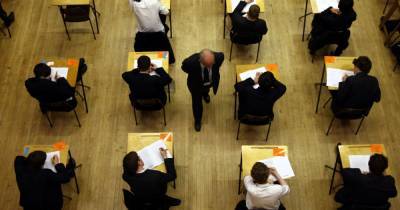 A-level and GCSE pupils can sit exams if they don't like coursework grade - www.manchestereveningnews.co.uk - Manchester