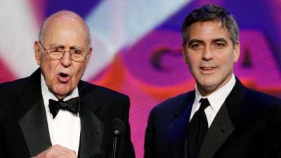 Carl Reiner Dies at 98: George Clooney, Alan Alda, Dick Van Dyke and More Stars Pay Tribute - www.etonline.com