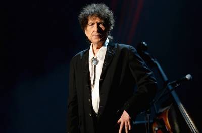 Bob Dylan Leads Artist 100 Chart for First Time, Thanks to 'Rough and Rowdy Ways' Album - www.billboard.com