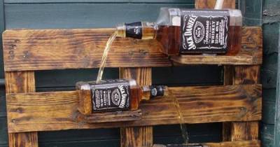 Brewery worker creates lockdown bar with in garden with unique Jack Daniel’s waterfall - www.dailyrecord.co.uk