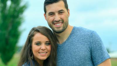 Jinger and Jeremy Vuolo on Offering a 'Raw' Look Into Their Lives After Miscarriage (Exclusive) - www.etonline.com - California