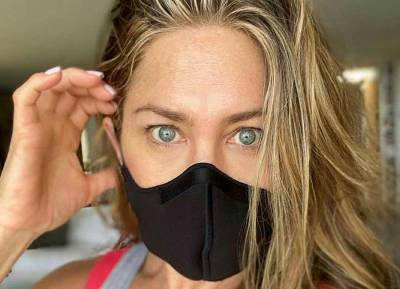 Jennifer Aniston among Hollywood stars encouraging people to ‘wear a damn mask’ - evoke.ie