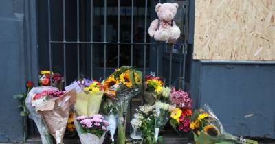 Devastated locals lay floral tributes for tragic toddler who died in fatal Morningside crash - www.dailyrecord.co.uk