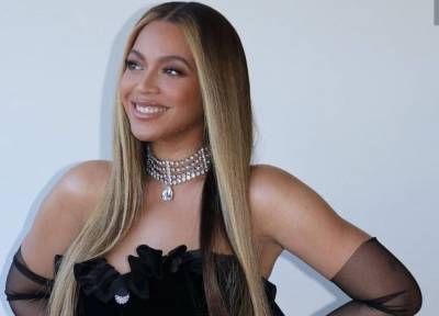 Beyoncé Looks Like A Real-Life Barbie Doll In Stunning New Photos - celebrityinsider.org