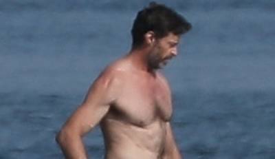 Hugh Jackman Goes Shirtless at the Beach in the Hamptons - www.justjared.com - New York - New York - city York - county Hampton