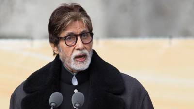 Bollywood star Amitabh Bachchan admitted to hospital with coronavirus - www.breakingnews.ie - India