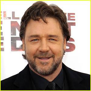 Russell Crowe Talks About A Possible 'Gladiator' Sequel Pointing Out That He Possibly Wouldn't Be In It - www.justjared.com