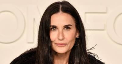 Demi Moore Is ‘Howling’ With Laughter After Tweet About Her Confusing Bathroom Decor Goes Viral - www.usmagazine.com