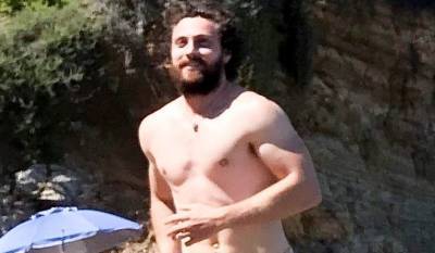 Aaron Taylor-Johnson Goes Shirtless During a Day at the Beach - www.justjared.com - Malibu