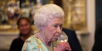 Queen Elizabeth Is Legit Out Here Selling Gin to Pay for Buckingham Palace - www.cosmopolitan.com